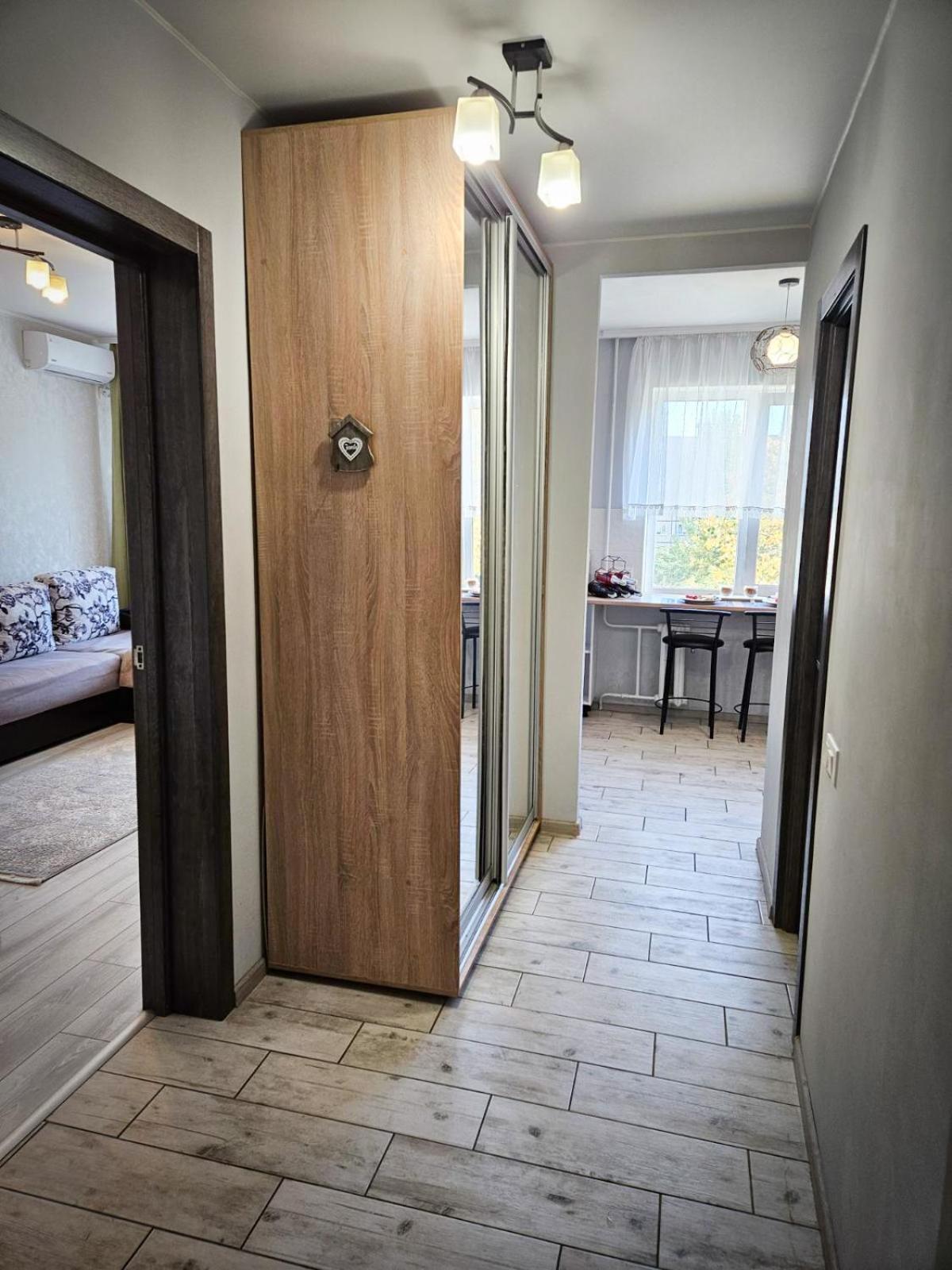 Апартаменты На Вечернем # Качалова Kryvyi Rih Exterior photo